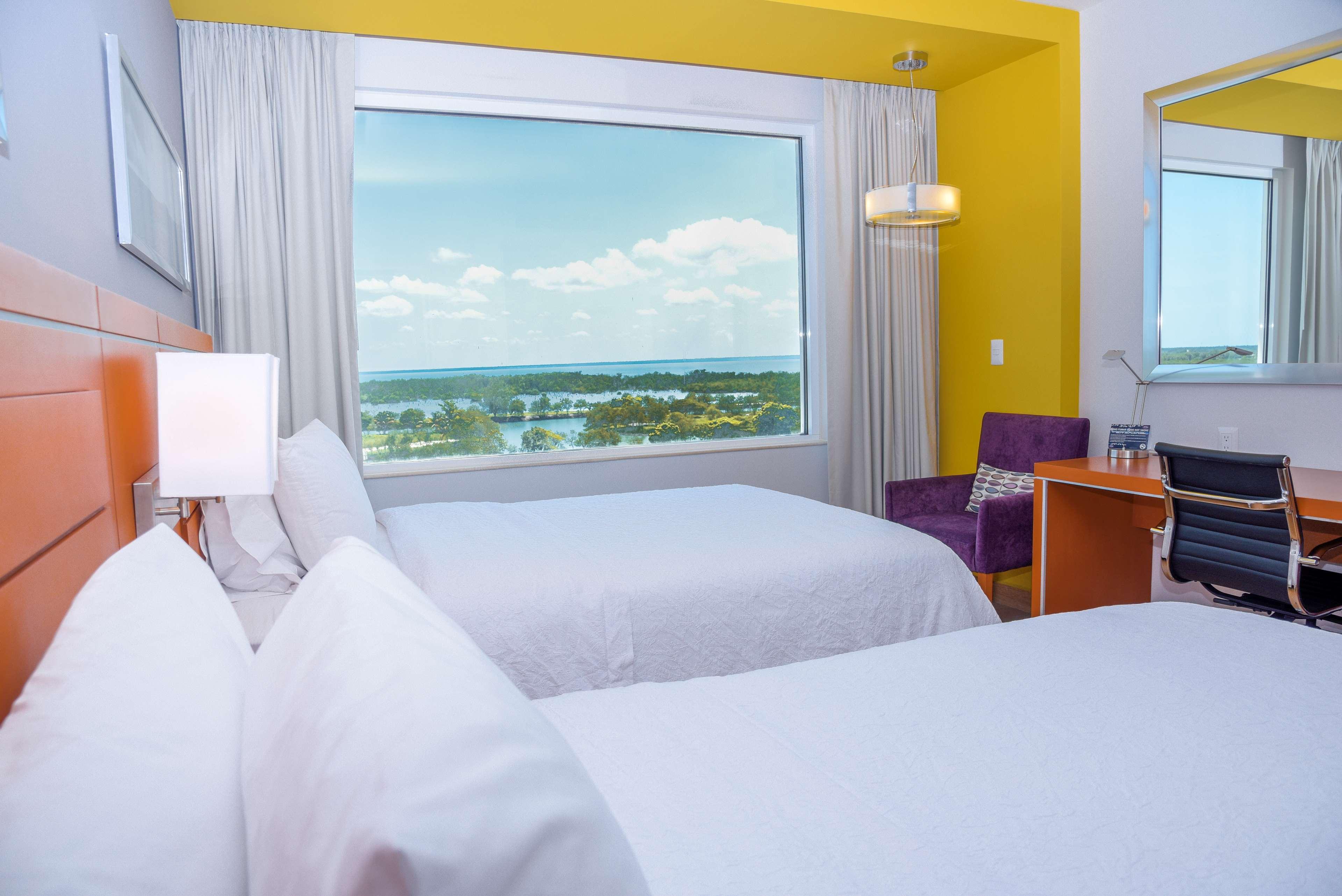 Hampton Inn & Suites By Hilton Paraíso מראה חיצוני תמונה