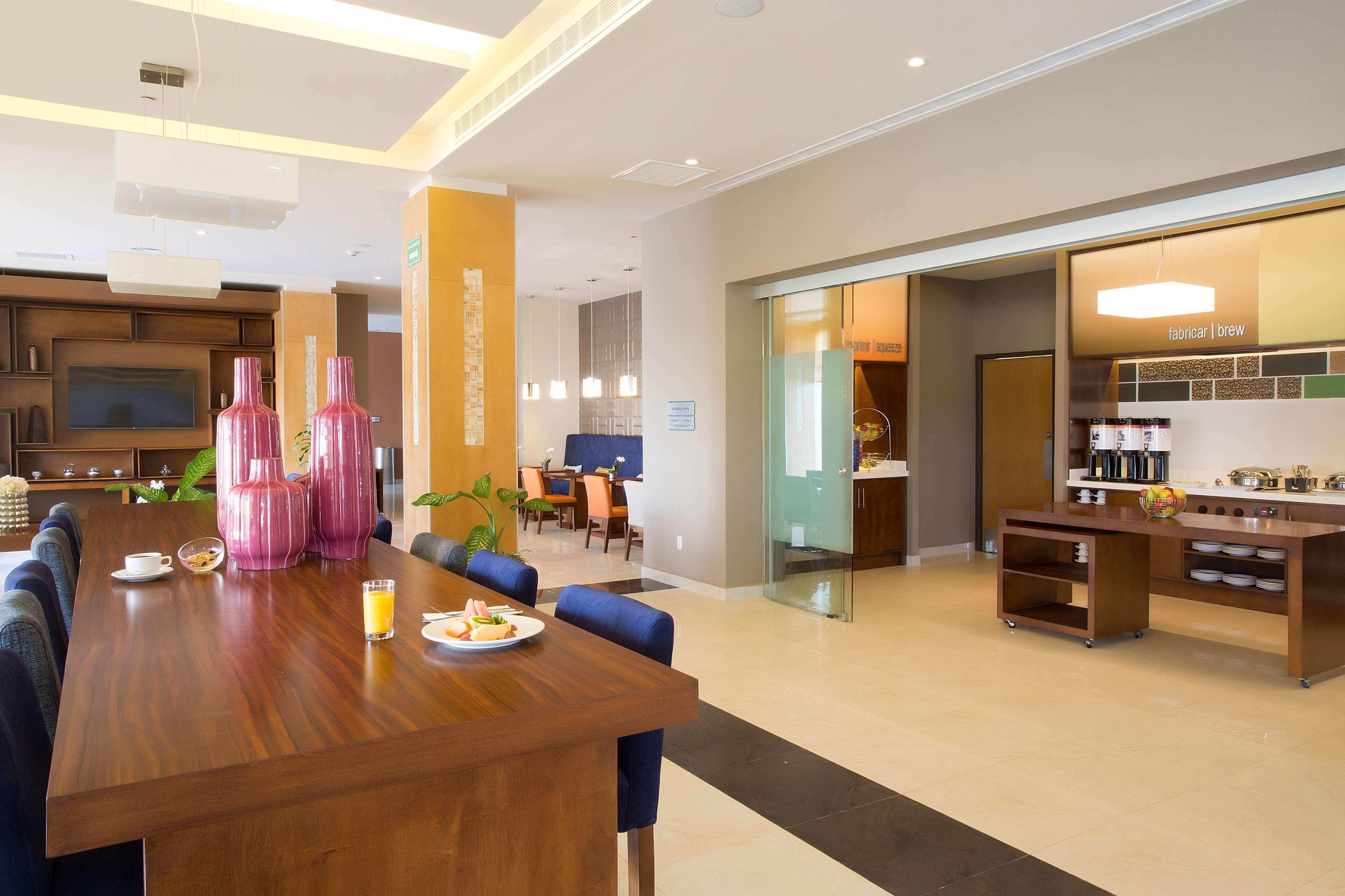 Hampton Inn & Suites By Hilton Paraíso מראה חיצוני תמונה