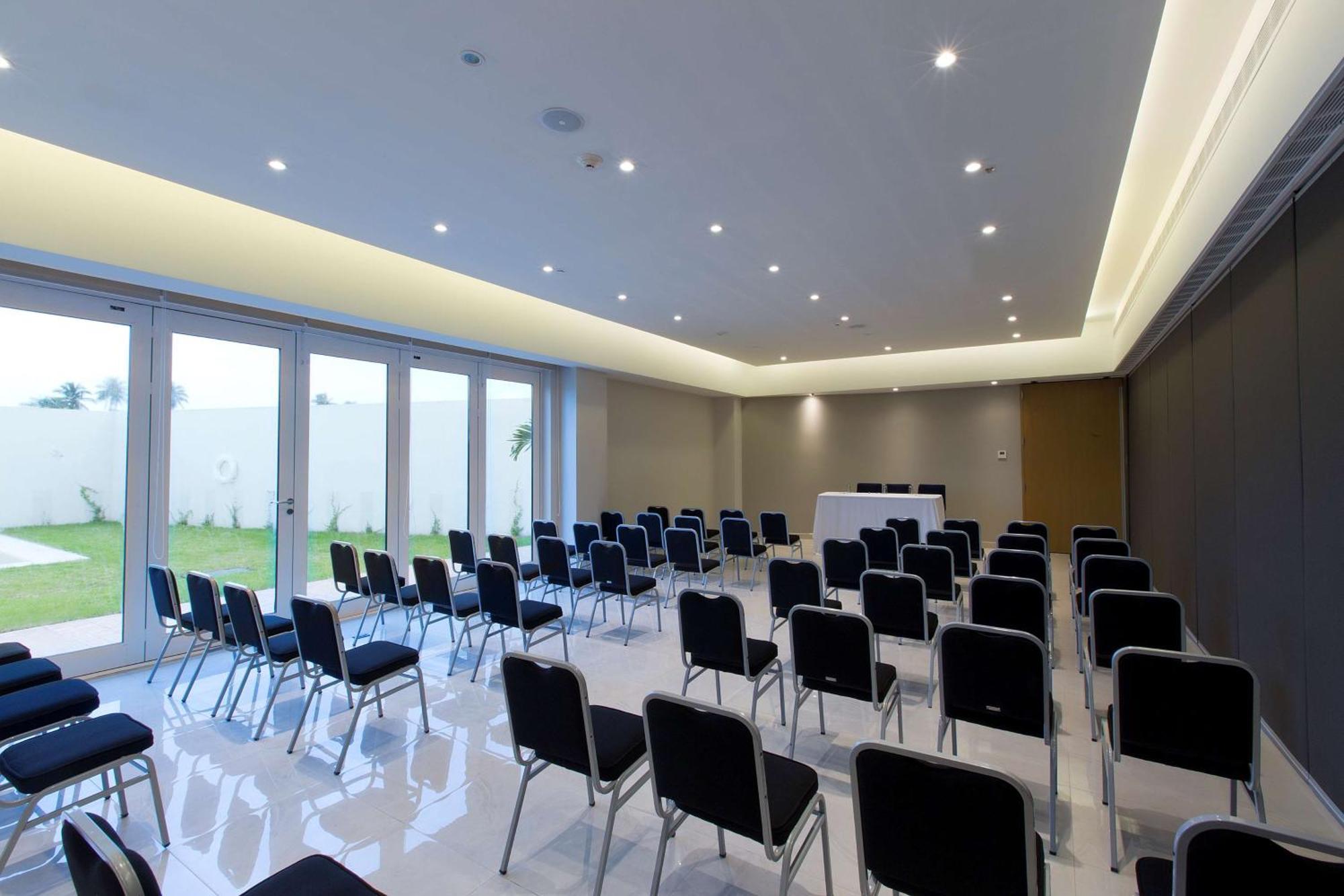 Hampton Inn & Suites By Hilton Paraíso מראה חיצוני תמונה