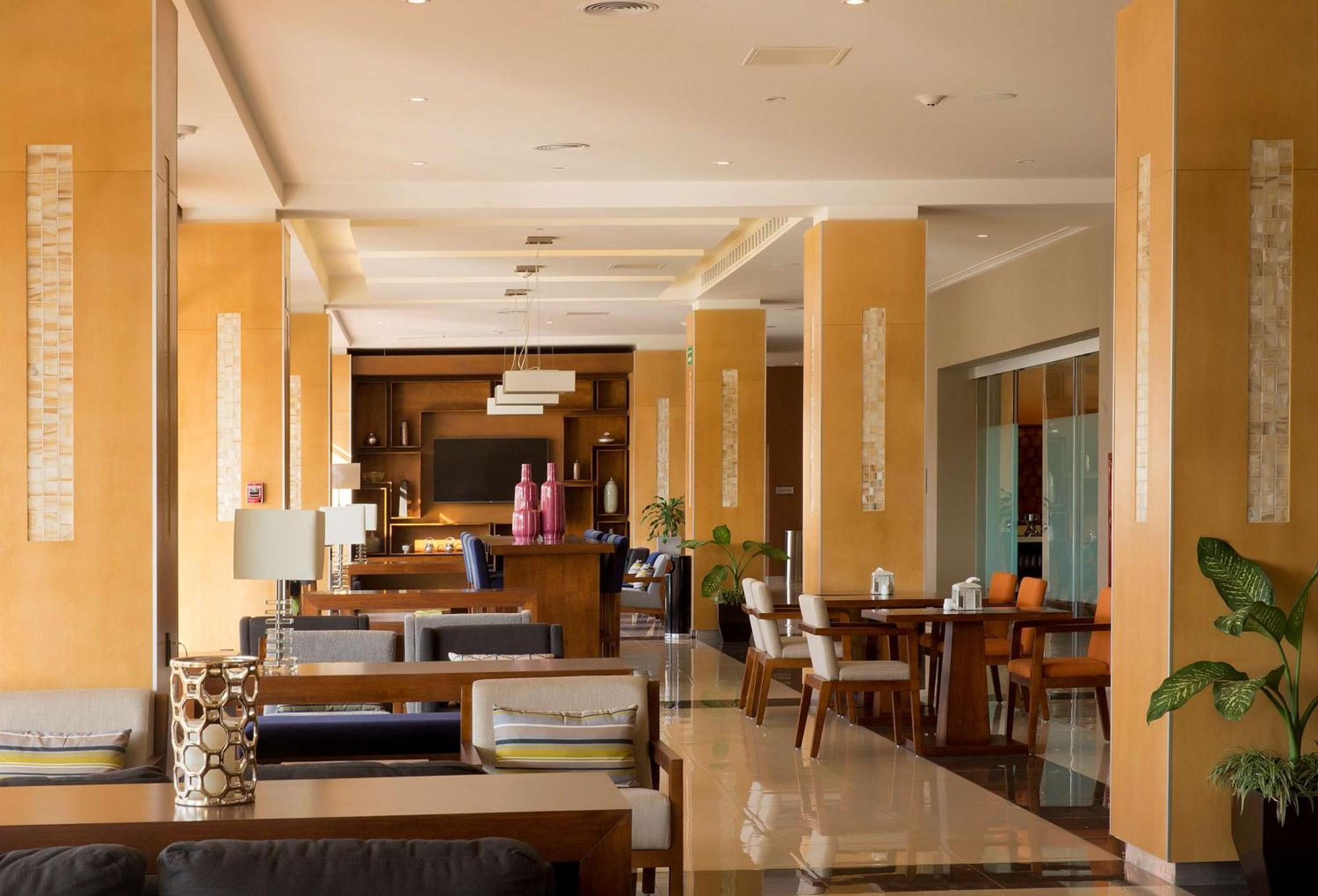 Hampton Inn & Suites By Hilton Paraíso מראה חיצוני תמונה
